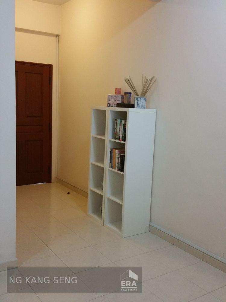 Condominium for Rent: 