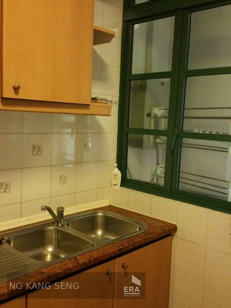 Condominium for Rent: 