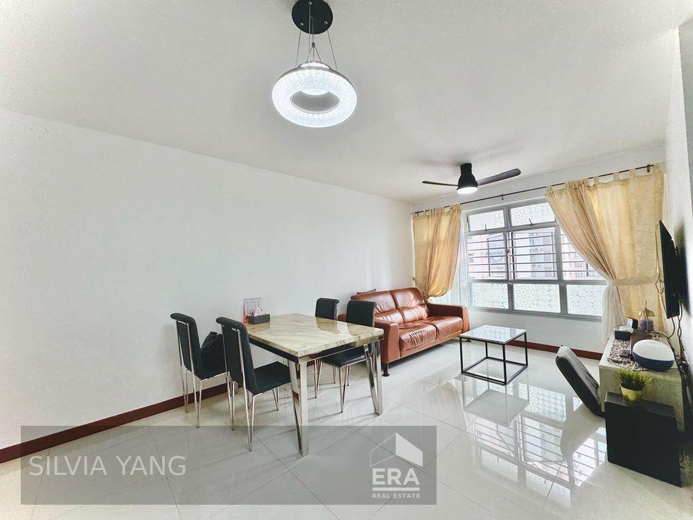 Prop-GPT: HDB - 3 room:   Bukit Batok Street 21 293A Bukit Batok Street 21 For Rent