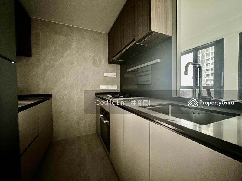 Condominium for Rent, Irwell Hill Residences, SGD 7,500 | 99-year lease