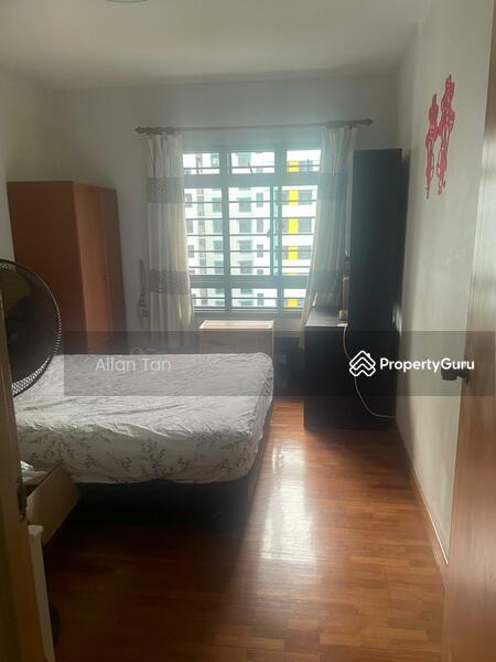 Prop-GPT: HDB Flat: D22 Boon Lay 986A Jurong West Street 93
