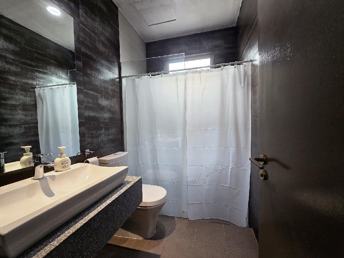 Condominium for Rent, Maple Woods Condominium For Rent, $7,500, 3 Bed 3 Bath 1,507 sqft $4.98 psf, SGD 7,500 | Freehold