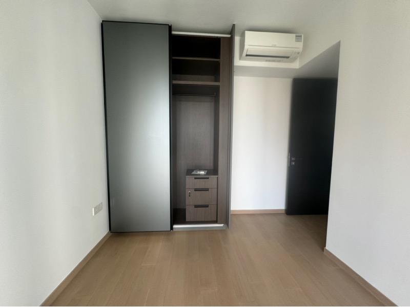 Apartment for Rent, Irwell Hill Residences Apartment For Rent, $4,900, 2 Bed 1 Bath 614 sqft $7.98 psf, SGD 4,900 | 99-year Leasehold