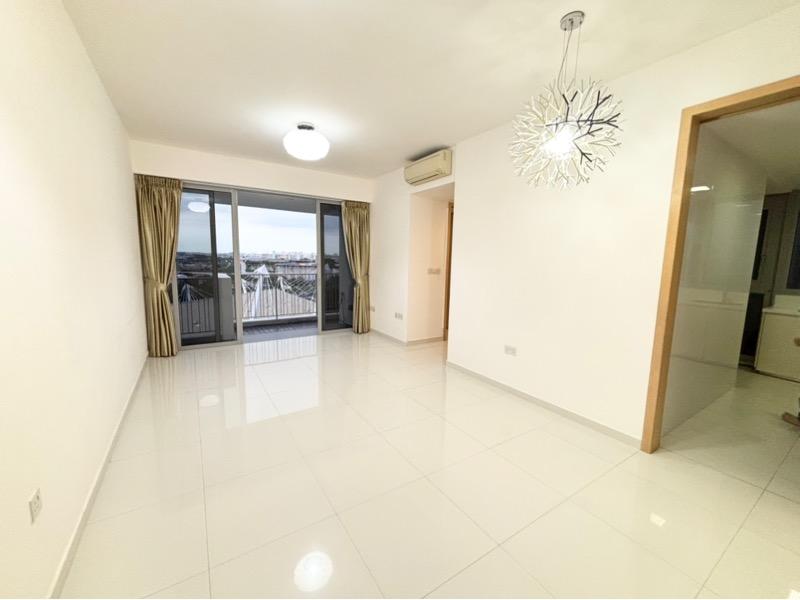 Prop-GPT: Condominium: D27 Yishun THE ESTUARY