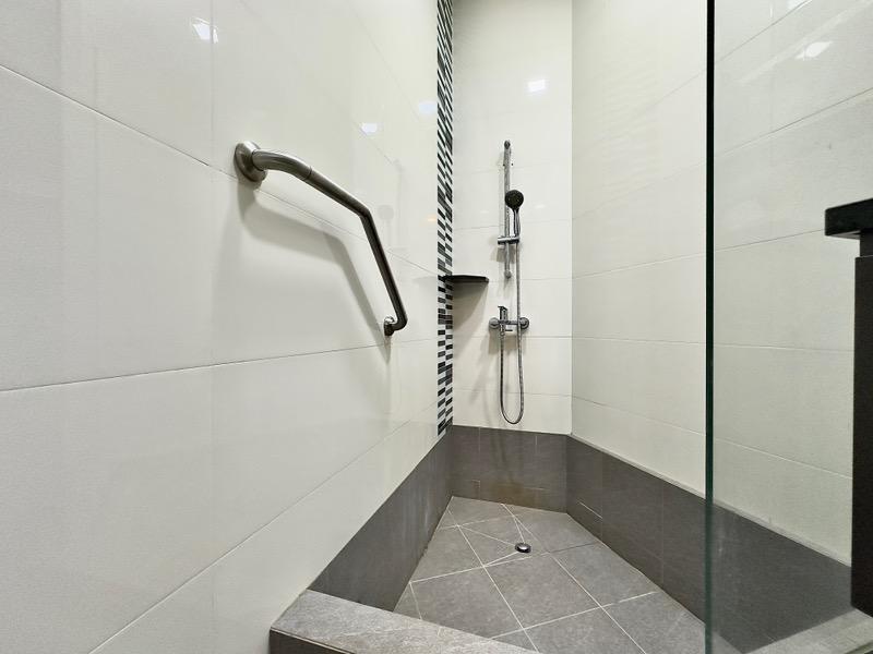 Condominium for Rent, Thomson V Two Condominium For Rent, $3,000, 1 Bed 1 Bath 431 sqft $6.96 psf, SGD 3,000 | Freehold