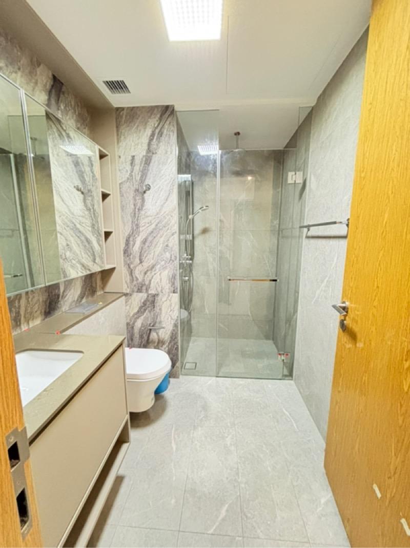 Apartment for Rent, PENROSE Apartment For Rent, $4,000, 2 Bed 1 Bath 646 sqft $6.19 psf, SGD 4,000 | 99-year Leasehold
