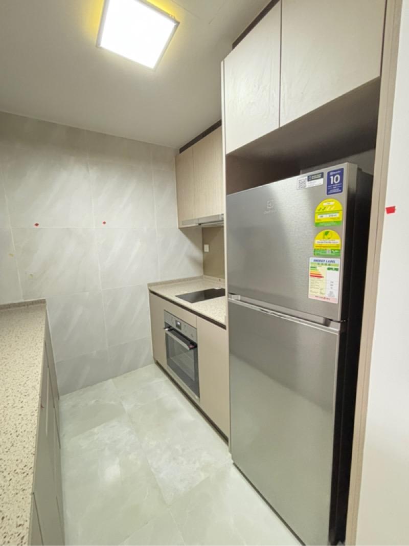Apartment for Rent, PENROSE Apartment For Rent, $4,000, 2 Bed 1 Bath 646 sqft $6.19 psf, SGD 4,000 | 99-year Leasehold