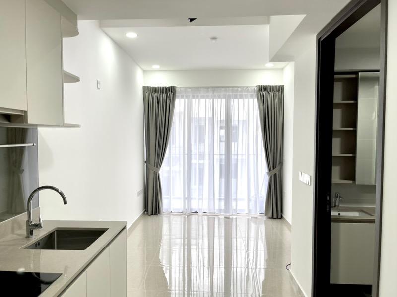 Prop-GPT: Condominium: D19  The gazania