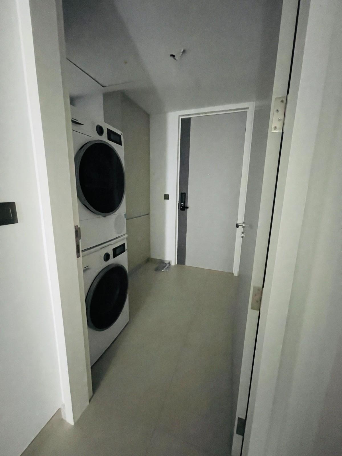Condominium for Rent, Riviere Condominium For Rent, $15,000, 3 Bed 3 Bath 1,717 sqft $8.74 psf, SGD 15,000 | 99-year Leasehold