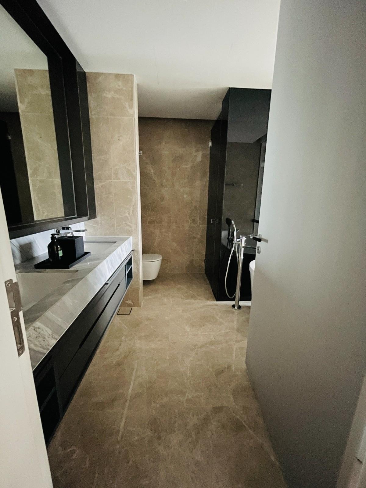 Condominium for Rent, Riviere Condominium For Rent, $15,000, 3 Bed 3 Bath 1,717 sqft $8.74 psf, SGD 15,000 | 99-year Leasehold