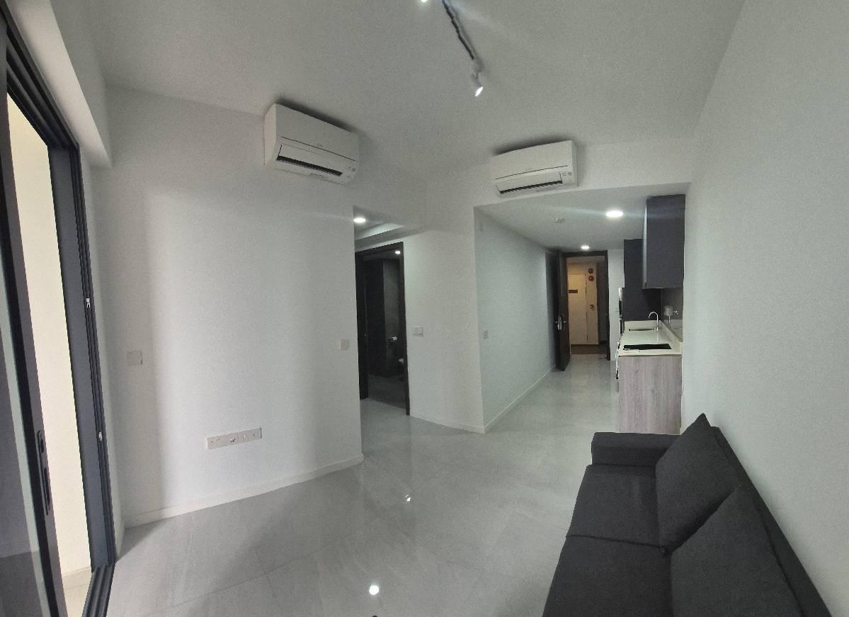 Prop-GPT: Condominium: D19  Riverfront Residences
