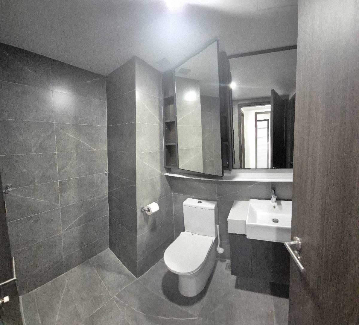 Condominium for Rent, Riverfront Residences Condominium For Rent, $3,500, 2 Bed 1 Bath 614 sqft $5.70 psf, SGD 3,500 | 99-year Leasehold