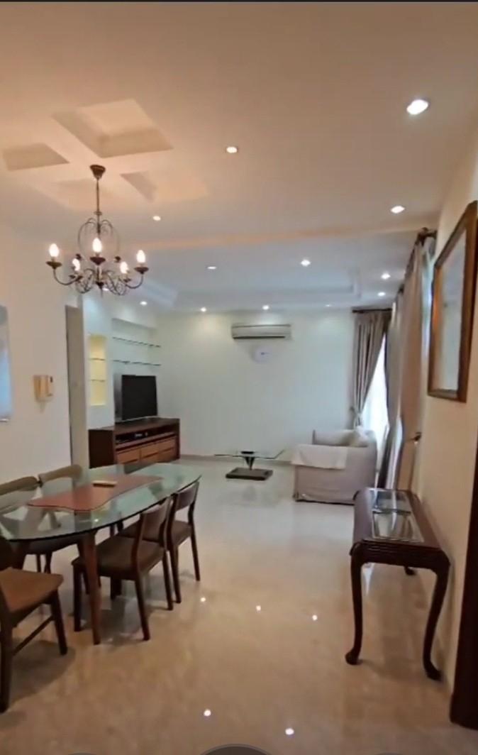 Prop-GPT: Condominium: D21  Parc Palais