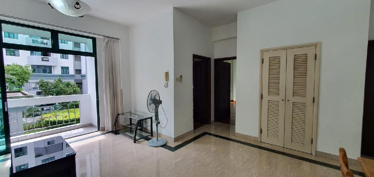 Prop-GPT: Condominium: D21  Hillview Green