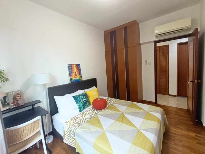 Condominium for Rent, Yishun Sapphire Condominium Room Rental, $1,300, 1 Bed 1 Bath 180 sqft $7.22 psf, SGD 1,300 | 99-year Leasehold