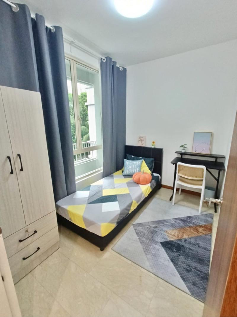Condominium for Rent, Yishun Sapphire Condominium Room Rental, $1,300, 1 Bed 1 Bath 180 sqft $7.22 psf, SGD 1,300 | 99-year Leasehold