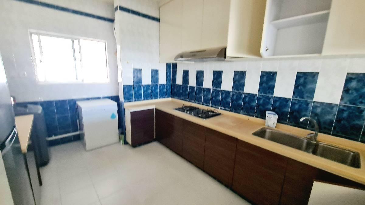Condominium for Rent, Ridgewood Condominium Condominium For Rent, $5,590, 3 Bed 2 Bath 1,744 sqft $3.21 psf, SGD 5,590 | 999-year Leasehold