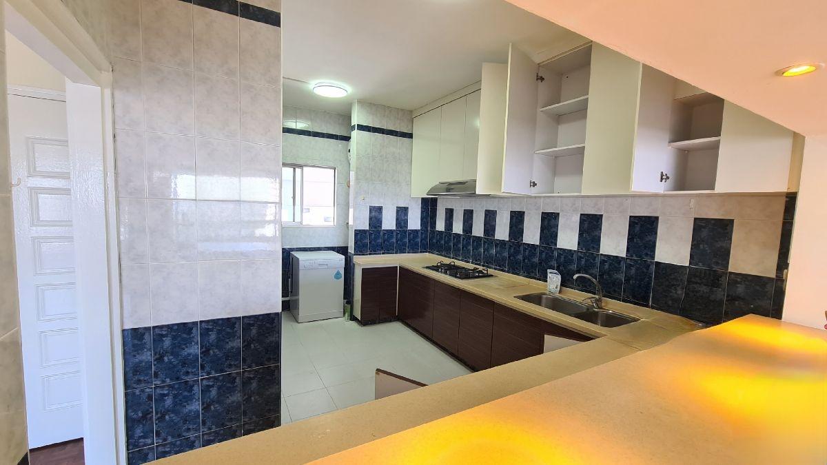 Condominium for Rent, Ridgewood Condominium Condominium For Rent, $5,590, 3 Bed 2 Bath 1,744 sqft $3.21 psf, SGD 5,590 | 999-year Leasehold