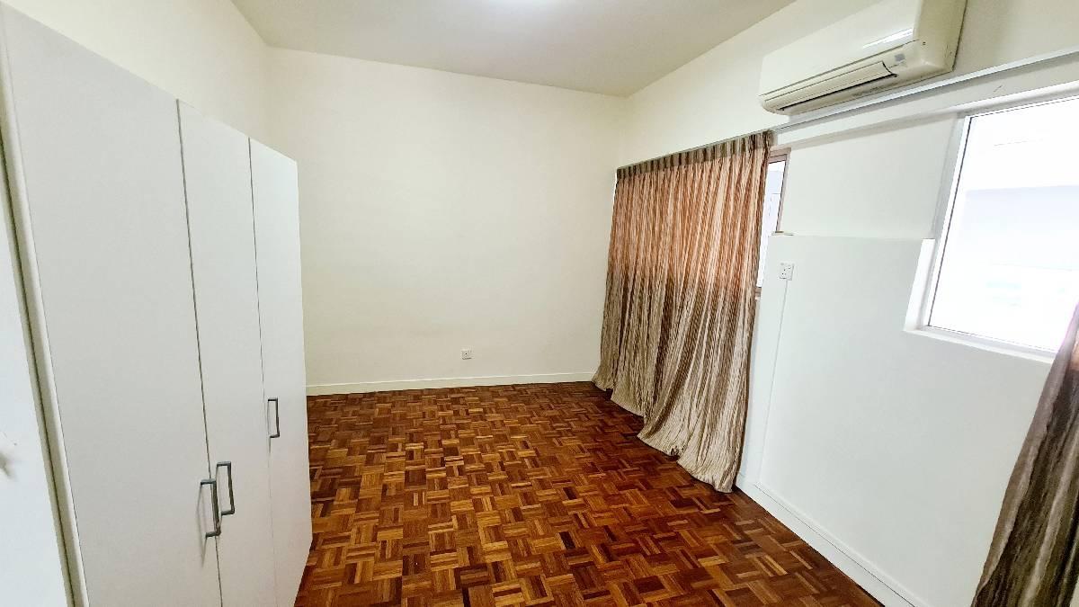 Condominium for Rent, Ridgewood Condominium Condominium For Rent, $5,590, 3 Bed 2 Bath 1,744 sqft $3.21 psf, SGD 5,590 | 999-year Leasehold