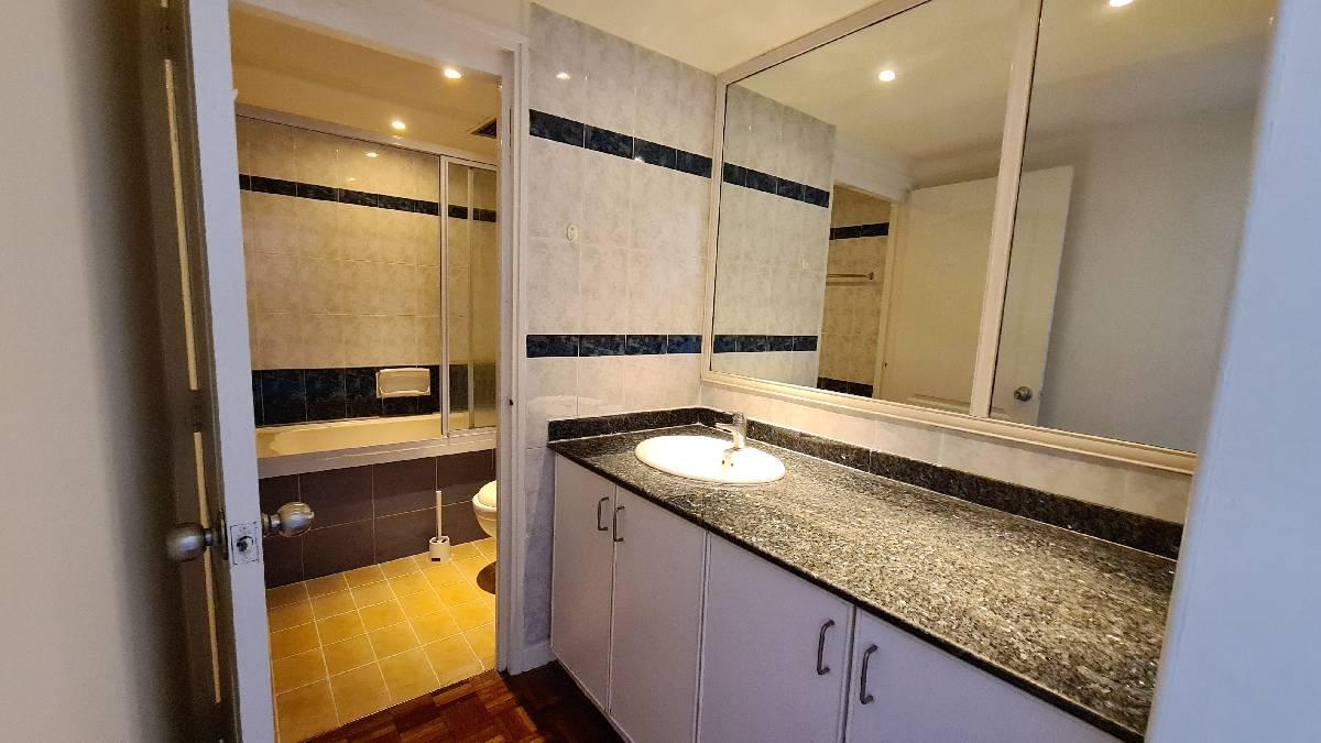 Condominium for Rent, Ridgewood Condominium Condominium For Rent, $5,590, 3 Bed 2 Bath 1,744 sqft $3.21 psf, SGD 5,590 | 999-year Leasehold