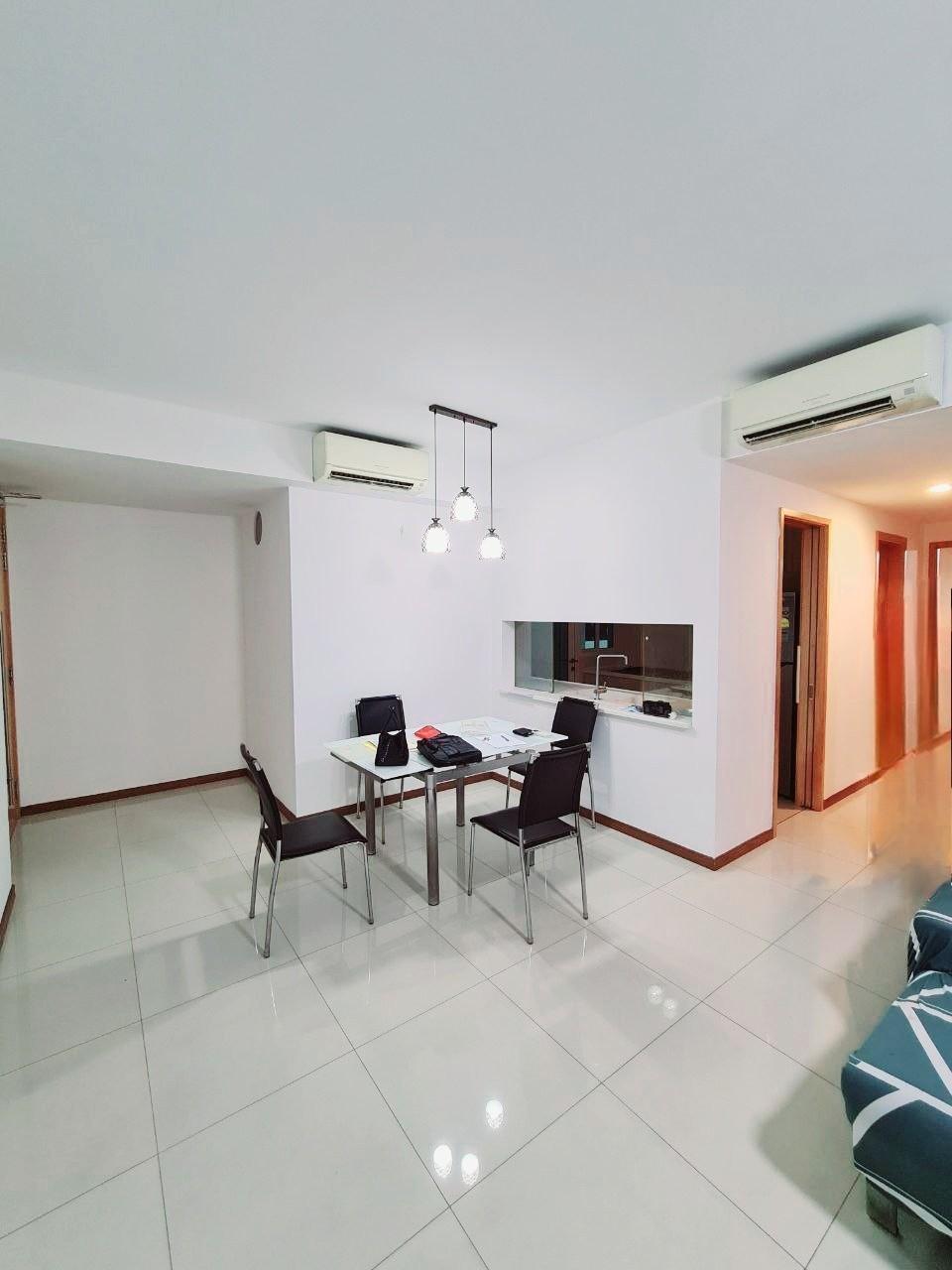 Prop-GPT: Condominium: D18  Waterview