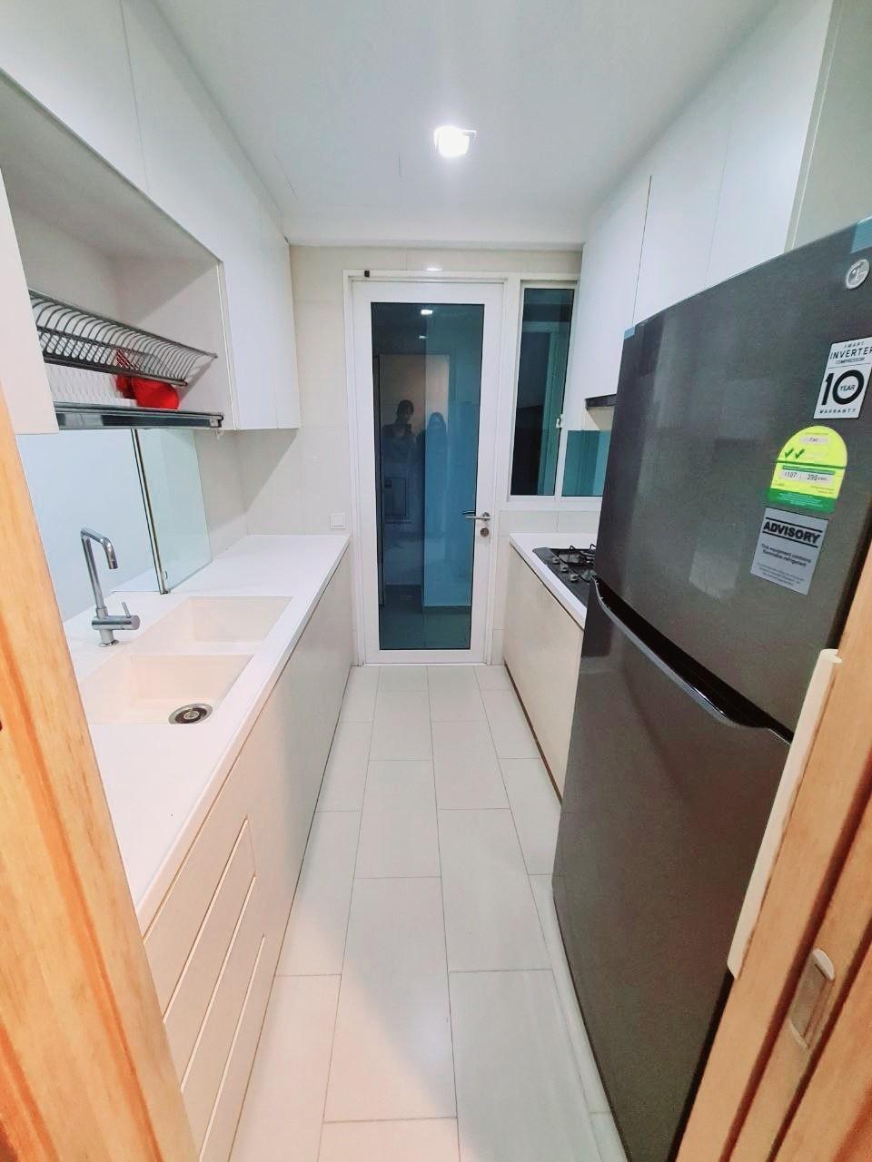 Condominium for Rent, Waterview Condominium For Rent, $5,000, 3 Bed 3 Bath 1,119 sqft $4.47 psf, SGD 5,000 | 99-year Leasehold