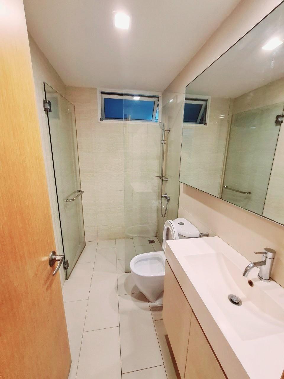 Condominium for Rent, Waterview Condominium For Rent, $5,000, 3 Bed 3 Bath 1,119 sqft $4.47 psf, SGD 5,000 | 99-year Leasehold