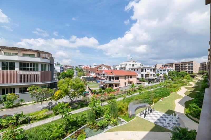Prop-GPT: Condominium: D27 Yishun The Watergardens at Canberra