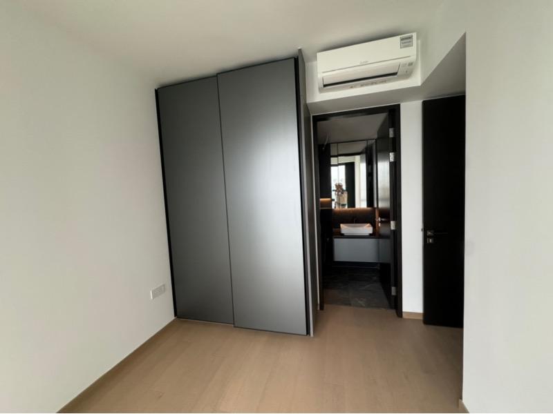 Condominium for Rent, Irwell Hill Residences Condominium For Rent, $5,500, 2 Bed 2 Bath 657 sqft $8.37 psf, SGD 5,500 | 99-year Leasehold