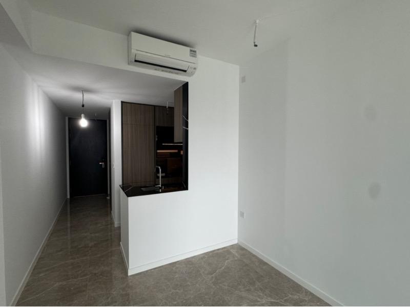 Condominium for Rent, Irwell Hill Residences Condominium For Rent, $5,500, 2 Bed 2 Bath 657 sqft $8.37 psf, SGD 5,500 | 99-year Leasehold