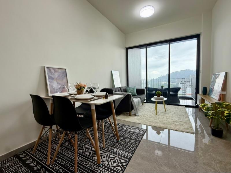 Condominium for Rent, The LINQ @ Beauty World Condominium For Rent, $4,000, 2 Bed 1 Bath 614 sqft $6.51 psf, SGD 4,000 | Freehold