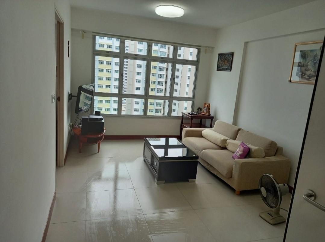 Prop-GPT: HDB Apartment: D28 Seletar 453A Fernvale Road