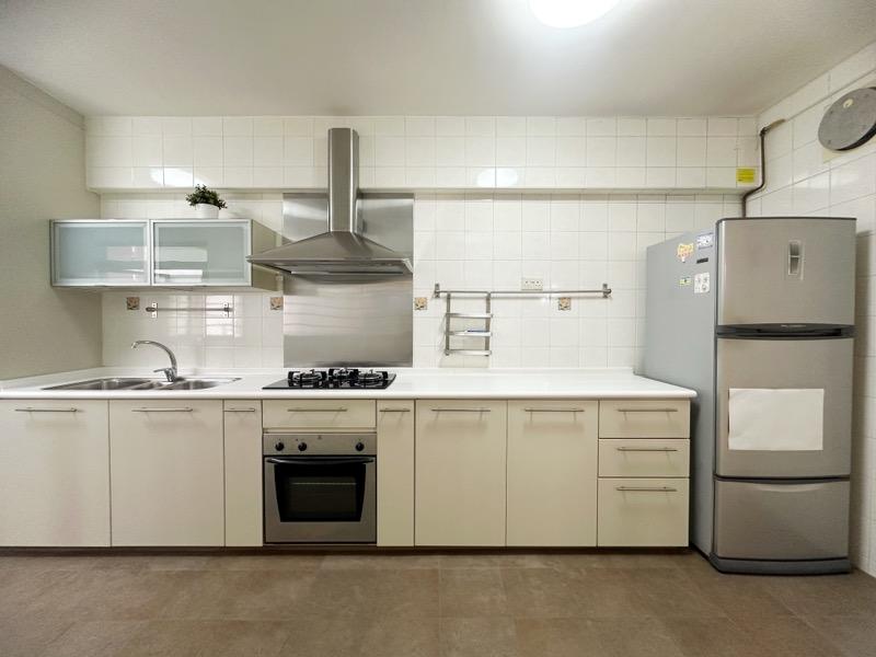HDB Apartment for Rent, 984B Buangkok Link HDB Apartment For Rent, $3,200, 2 Bed 2 Bath 1,184 sqft $2.70 psf, SGD 3,200 | 99-year Leasehold