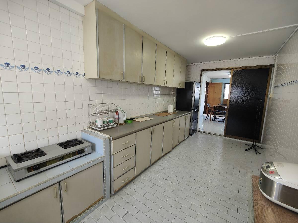 HDB Apartment for Rent, 636 Hougang Avenue 8 HDB Apartment For Rent, $3,200, 3 Bed 2 Bath 1,119 sqft $2.86 psf, SGD 3,200 | 99-year Leasehold