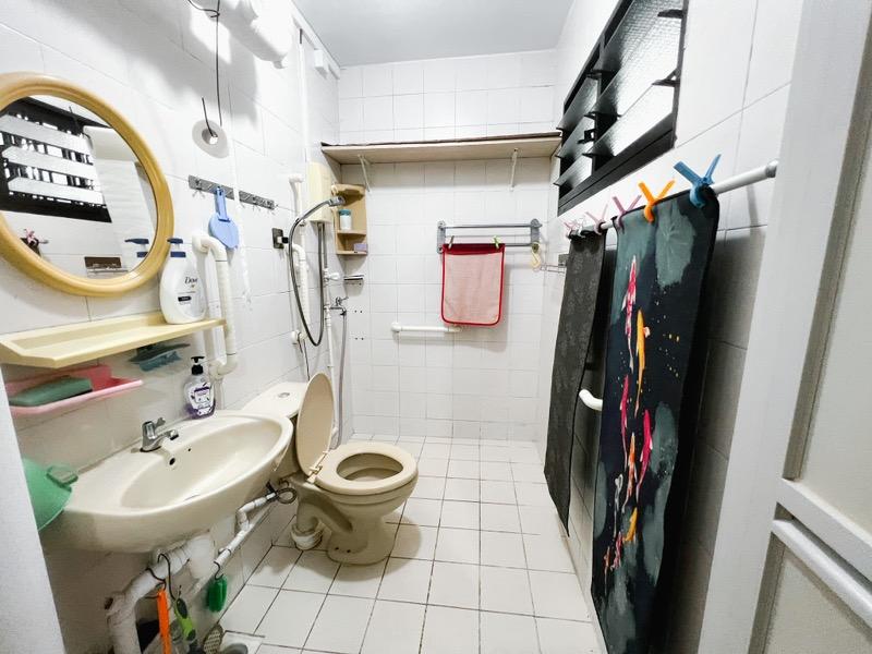 HDB Apartment for Rent, 919 Hougang Avenue 4 HDB Apartment For Rent, $3,300, 3 Bed 2 Bath 1,076 sqft $3.07 psf, SGD 3,300 | 99-year Leasehold