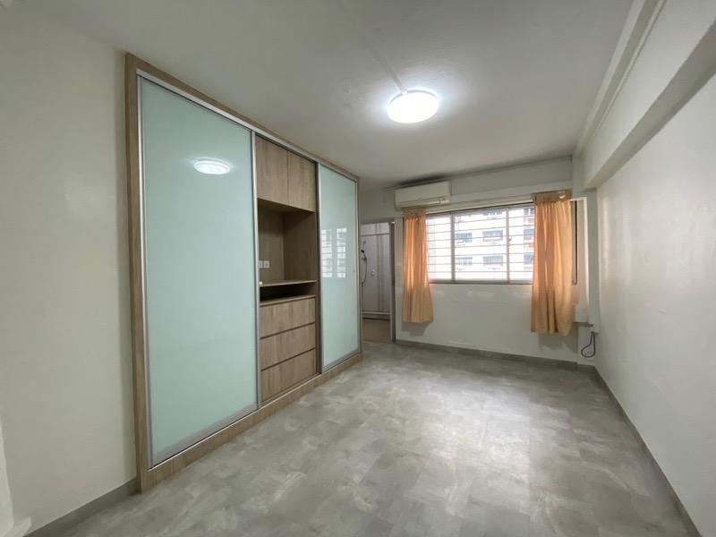 HDB Apartment for Rent, 125 Geylang East Avenue 1 HDB Apartment For Rent, $4,300, 3 Bed 2 Bath 1,162 sqft $3.70 psf, SGD 4,300