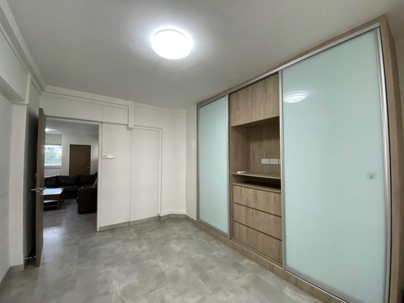 HDB Apartment for Rent, 125 Geylang East Avenue 1 HDB Apartment For Rent, $4,300, 3 Bed 2 Bath 1,162 sqft $3.70 psf, SGD 4,300