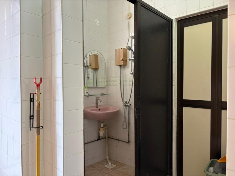 HDB Apartment for Rent, 142 Pasir Ris Street 11 HDB Apartment For Rent, $2,500, 1 Bed 1 Bath 592 sqft $4.22 psf, SGD 2,500 | 99-year Leasehold