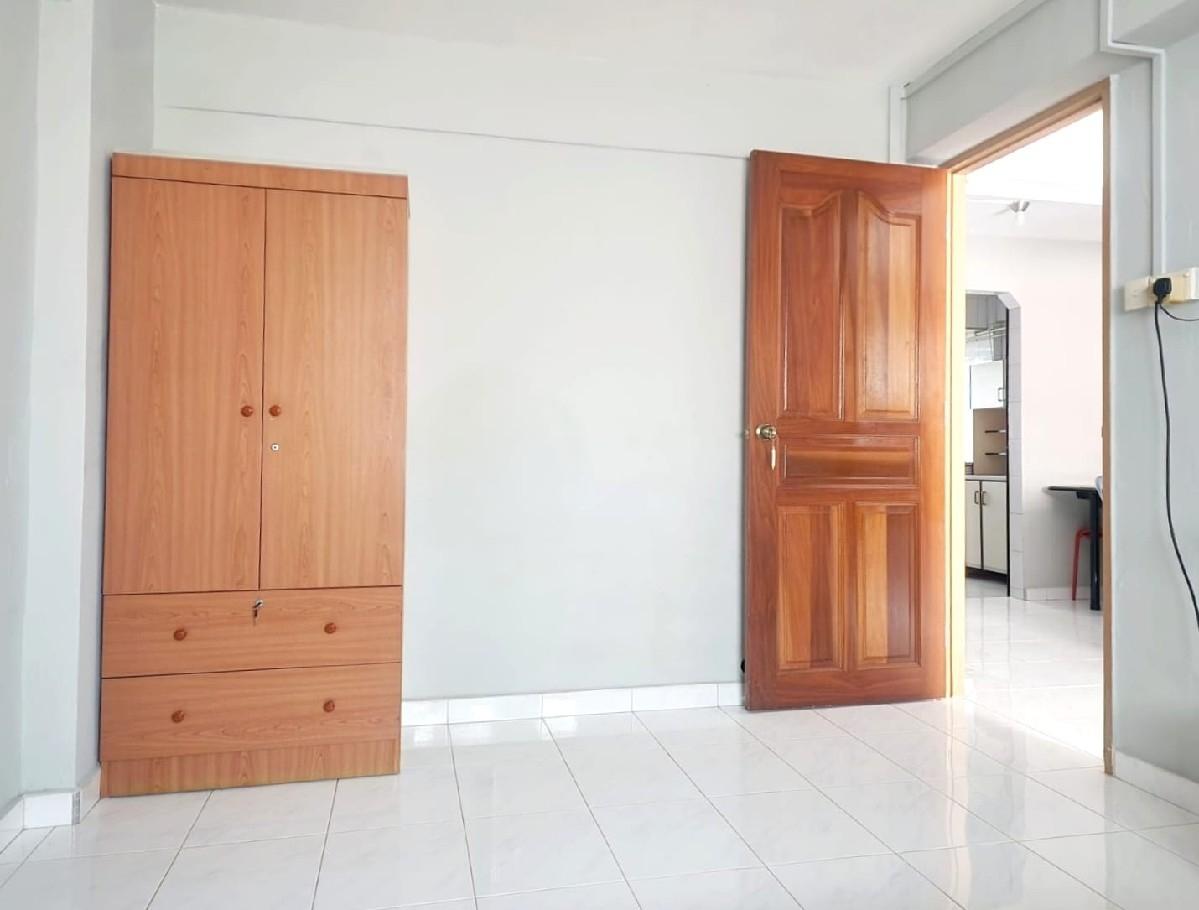 HDB Apartment for Rent, 4 Tanjong Pagar Plaza HDB Apartment For Rent, $3,400, 2 Bed 2 Bath 635 sqft $5.35 psf, SGD 3,400 | 99-year Leasehold