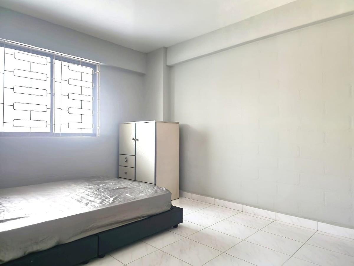 HDB Apartment for Rent, 4 Tanjong Pagar Plaza HDB Apartment For Rent, $3,400, 2 Bed 2 Bath 635 sqft $5.35 psf, SGD 3,400 | 99-year Leasehold