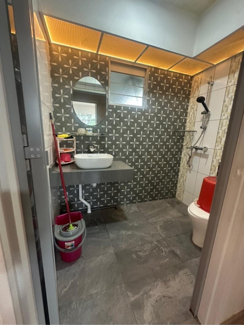 HDB Apartment for Rent, 513B Yishun Street 51 HDB Apartment Room Rental, $700, 1 Bed 2 Bath 990 sqft $0.71 psf, SGD 700 | 99-year Leasehold