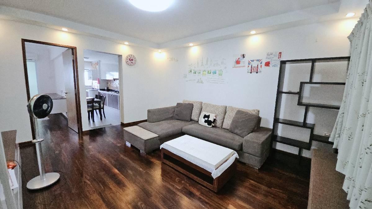 Prop-GPT: HDB Apartment: D18  111 Tampines Street 11