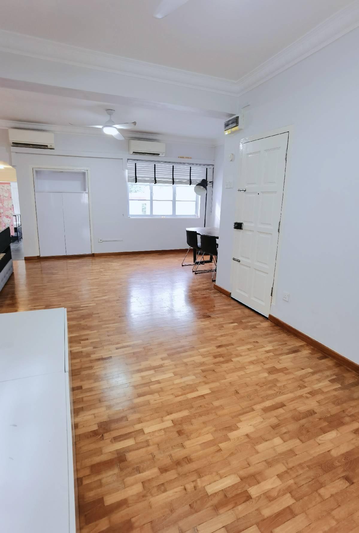 Prop-GPT: HDB Apartment: D03 Tiong Bahru 79 Chay Yan Street