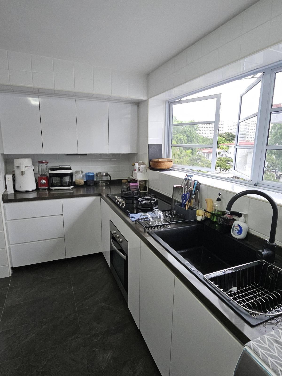 HDB Apartment for Rent, 79 Chay Yan Street HDB Apartment For Rent, $5,500, 2 Bed 1 Bath 947 sqft $5.81 psf, SGD 5,500 | 99-year Leasehold