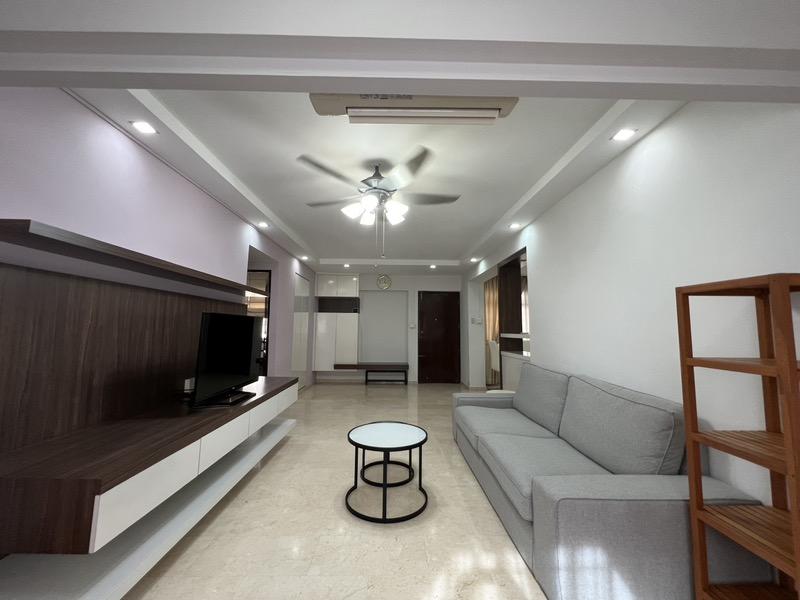 HDB Apartment for Rent, 450C Tampines Street 42 HDB Apartment For Rent, $4,500, 4 Bed 2 Bath 1,367 sqft $3.29 psf, SGD 4,500 | 99-year Leasehold