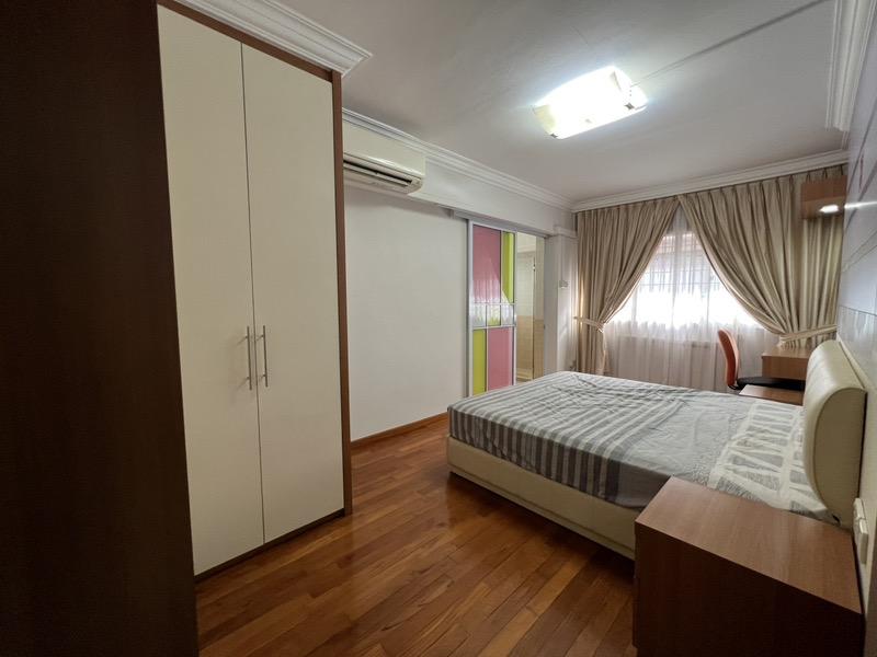HDB Apartment for Rent, 450C Tampines Street 42 HDB Apartment For Rent, $4,500, 4 Bed 2 Bath 1,367 sqft $3.29 psf, SGD 4,500 | 99-year Leasehold