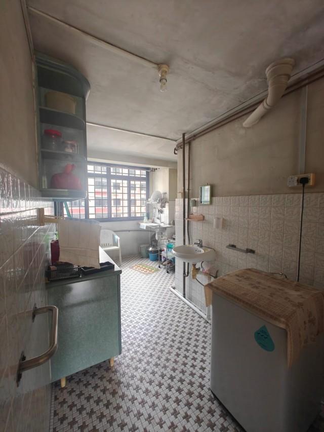 HDB Apartment for Rent, 101 Commonwealth Crescent HDB Apartment For Rent, $2,788, 2 Bed 1 Bath 570 sqft $4.89 psf, SGD 2,788 | 99-year Leasehold