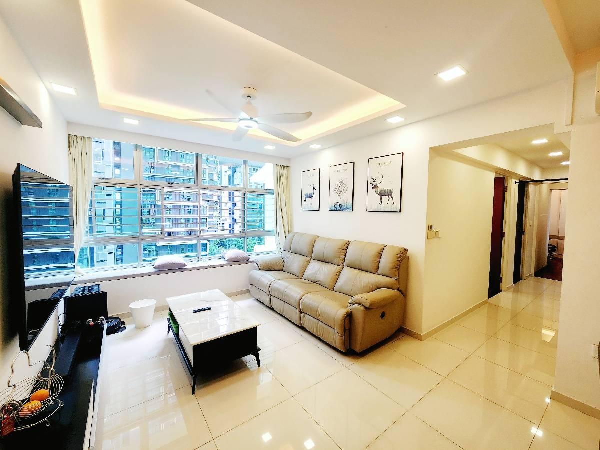 Prop-GPT: HDB Apartment: D03  62A Strathmore Avenue