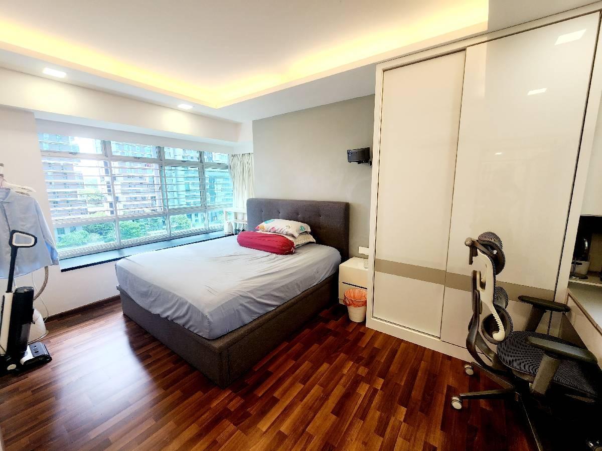 HDB Apartment for Rent, 62A Strathmore Avenue HDB Apartment For Rent, $5,300, 3 Bed 2 Bath 1,259 sqft $4.21 psf, SGD 5,300 | 99-year Leasehold
