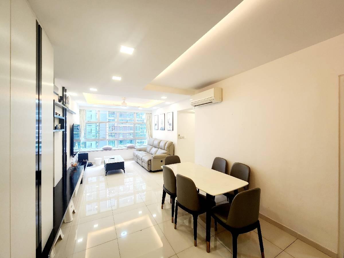 HDB Apartment for Rent, 62A Strathmore Avenue HDB Apartment For Rent, $5,300, 3 Bed 2 Bath 1,259 sqft $4.21 psf, SGD 5,300 | 99-year Leasehold